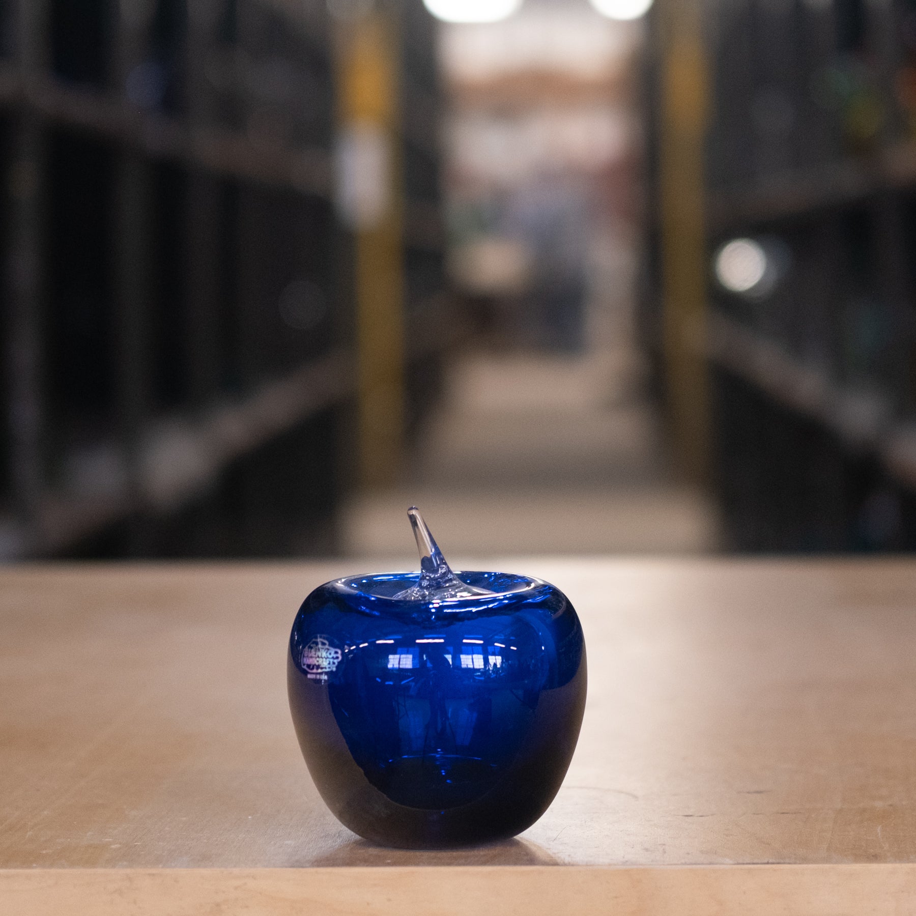 882 Apple - Cobalt- Second