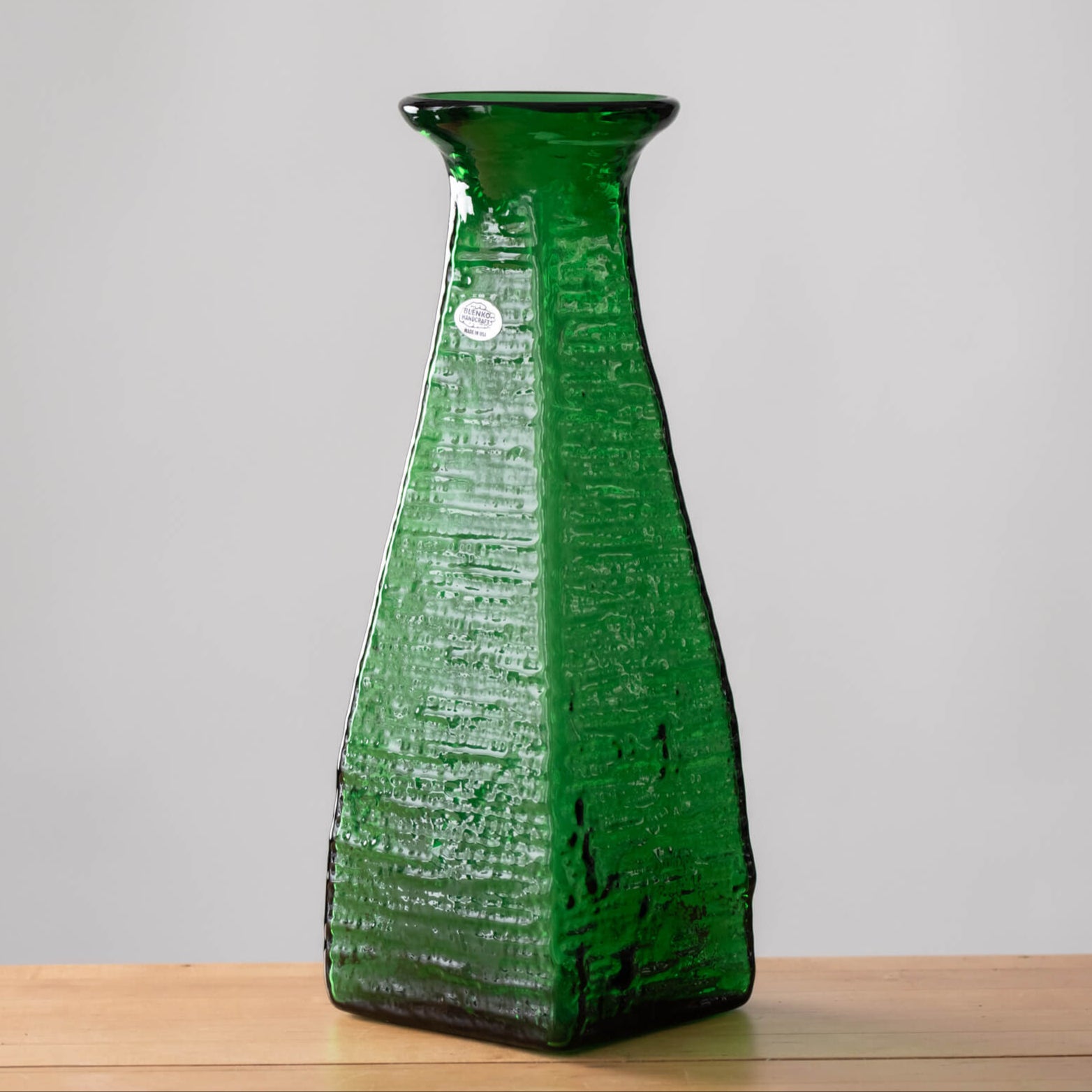 2134 Strata Vase - Clover