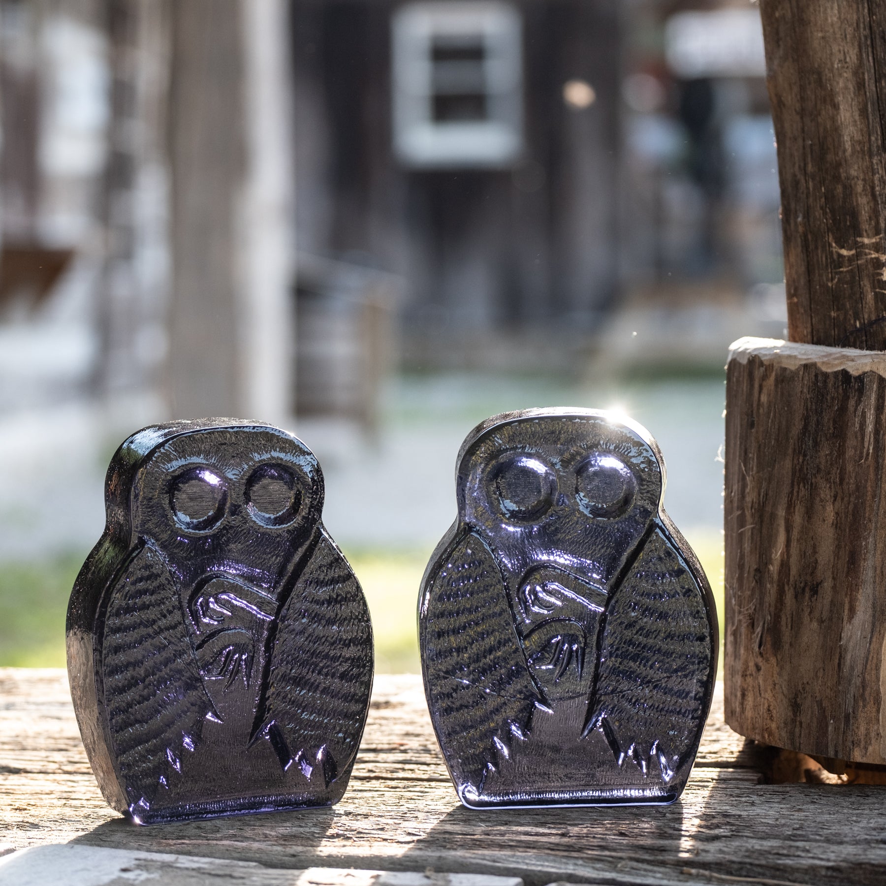 2423 Mothman Bookend - Heliotrope