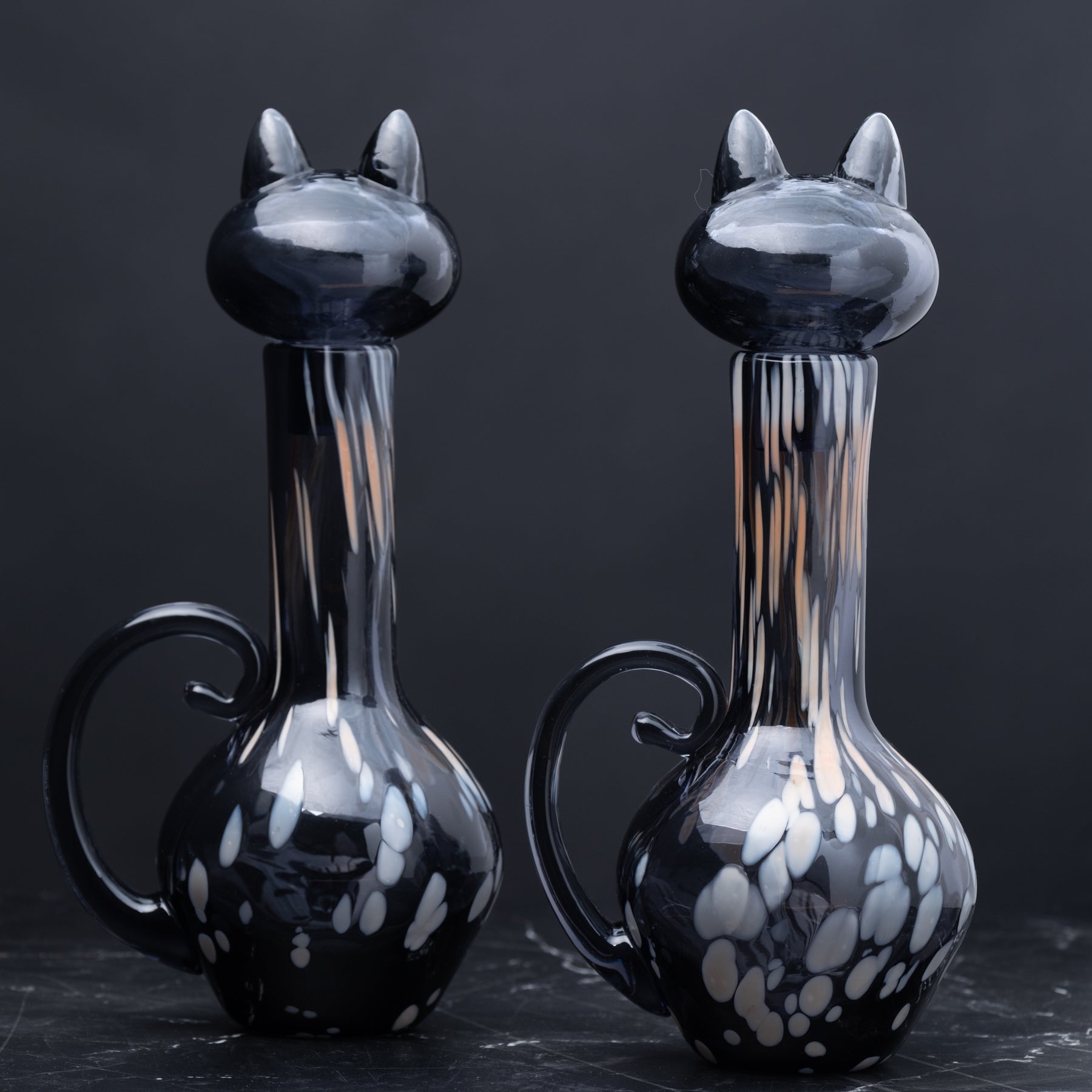 2516 Blenkats "The Mama" Decanter - Heliotrope with Frit