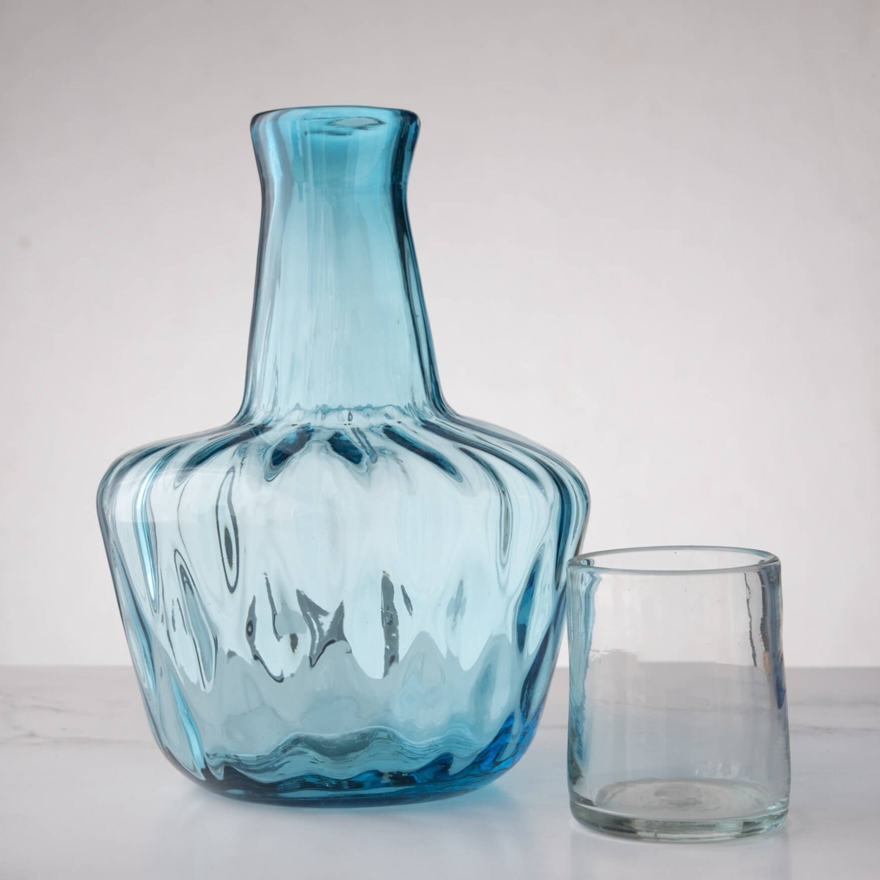 2523 Luxe Tumble Up Decanter - Ice Blue