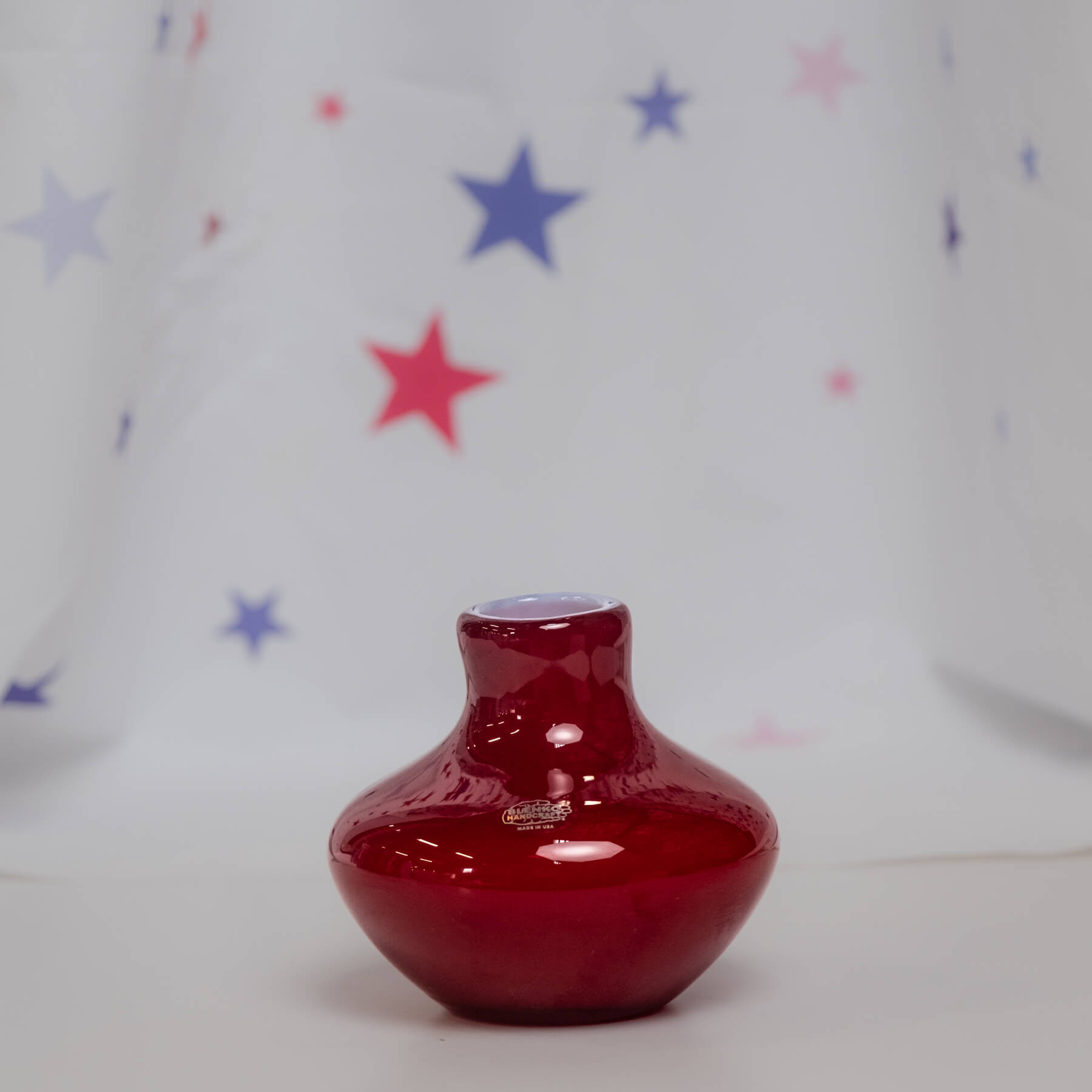 2610 Bombshell Vase - Ruby with Experimental White #1