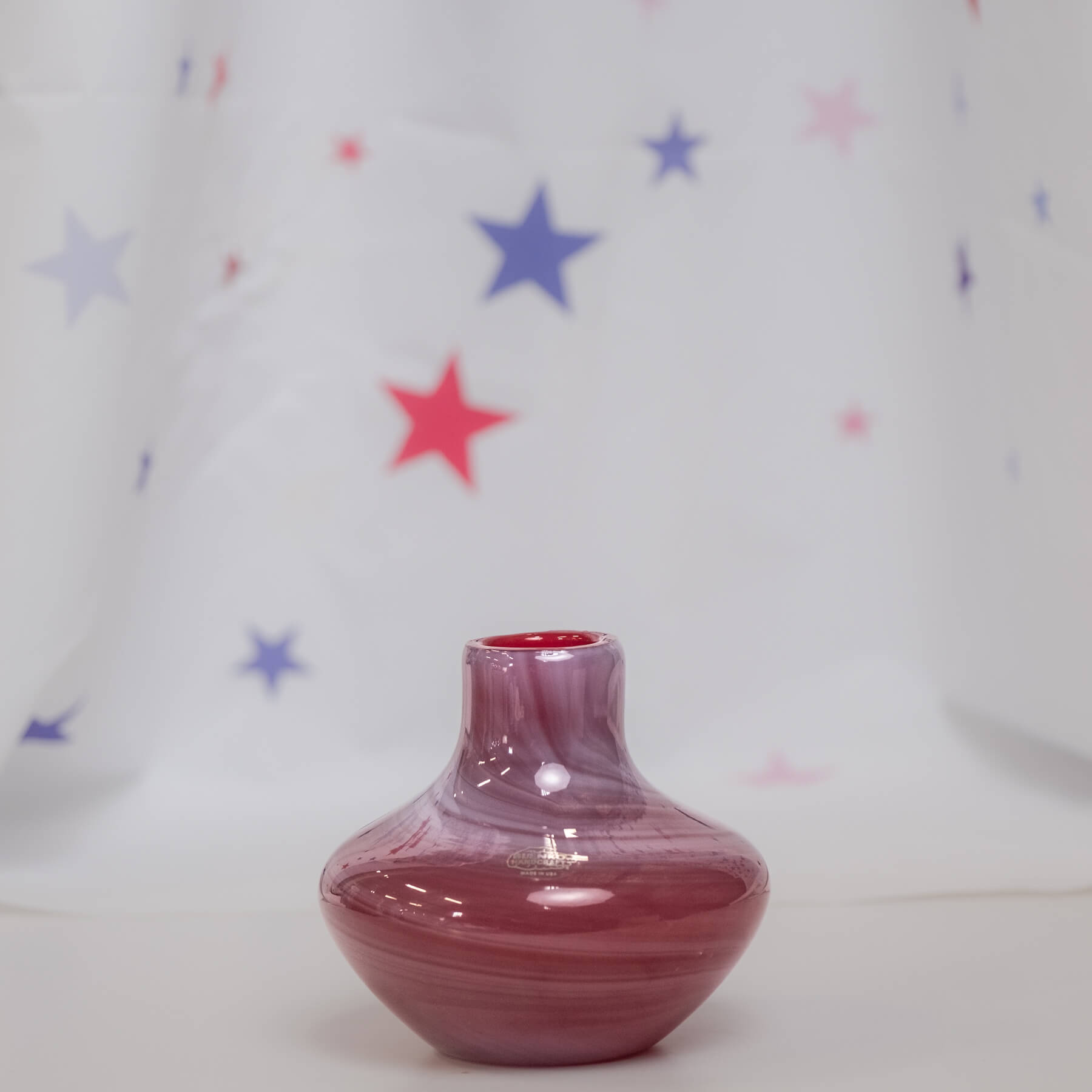 2610 Bombshell Vase - Ruby with Experimental White #2