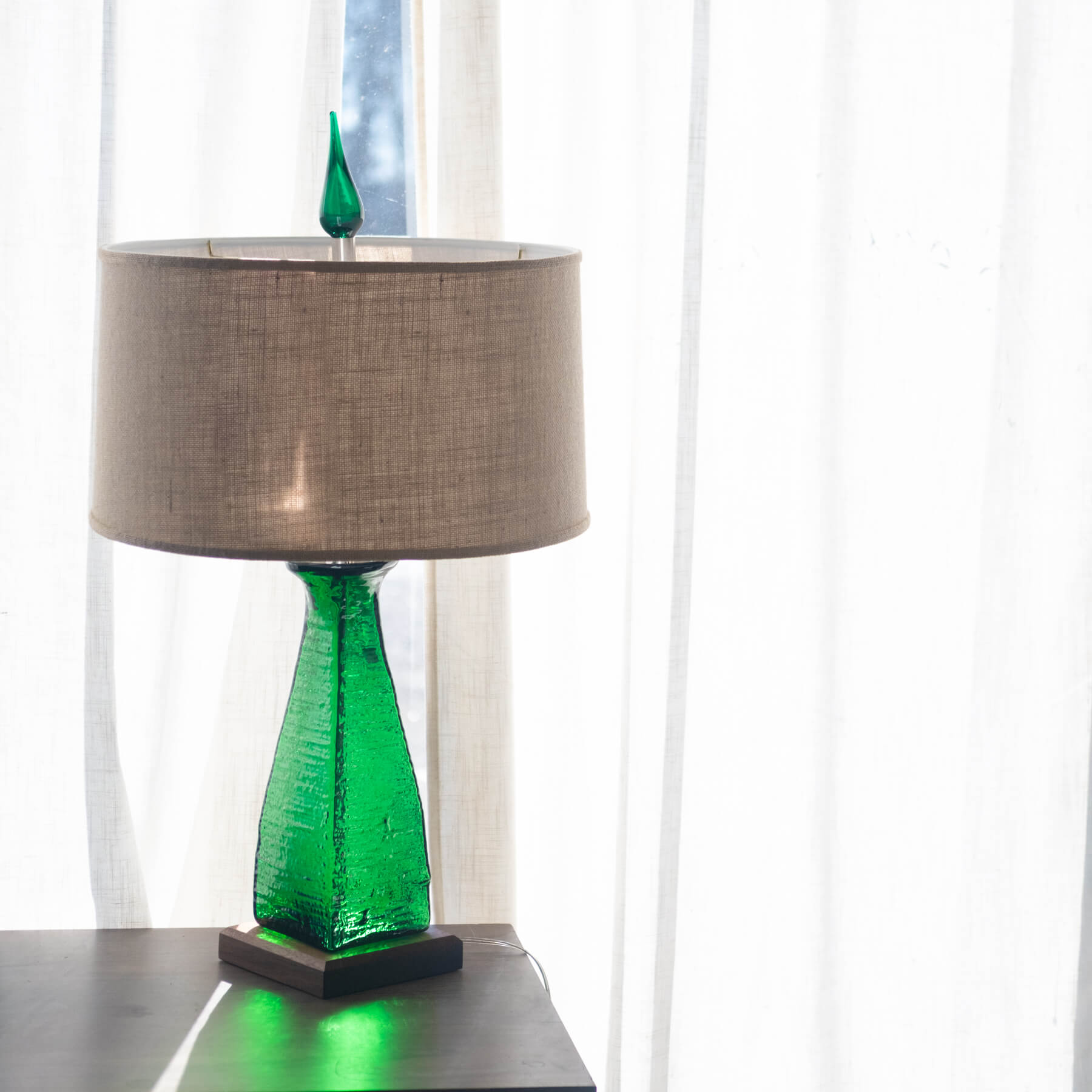 2134 Strata Lamp - Clover